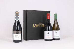 Lote Navideño Nº 105 con Venta del Puerto Nº12 y El Enhebro en estuche La Viña