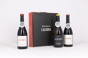 Lote Navideño Nº 109 con L'Alegría Bobal Arcillas Viejas y Las Blancas de Bruno Murciano en estuche de 3 botellas