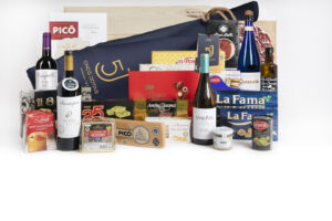 lote navideño 13 baul de madera con jamon iberico de cebo